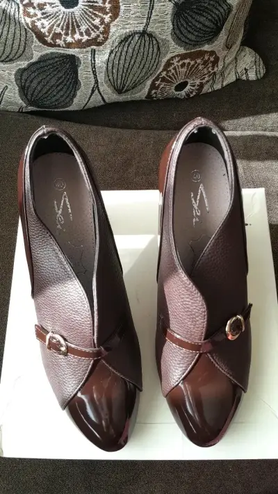 Zapatos de tacón marrones elegantes para mujer SEI - miniatura 3