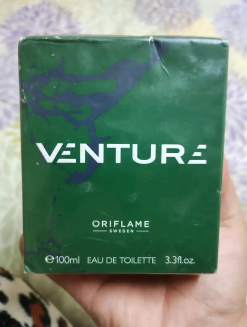 Set de productos Oriflame: perfume, jabón íntimo y gel de baño - 2