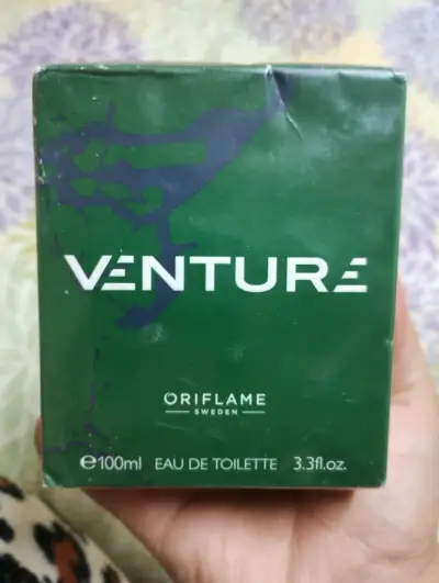 Set de productos Oriflame: perfume, jabón íntimo y gel de baño - miniatura 2