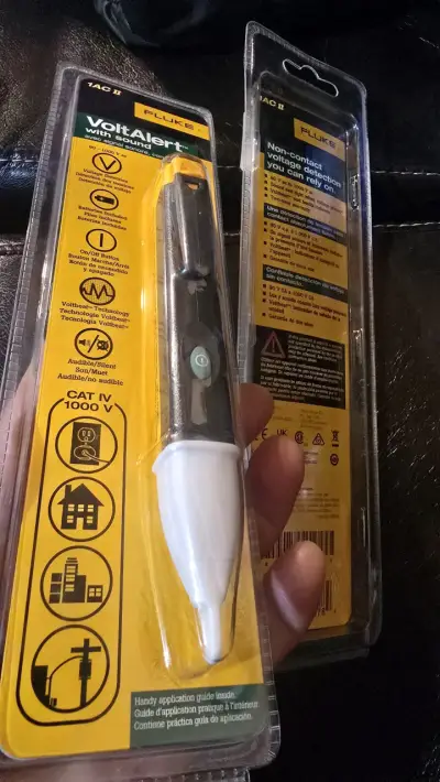 Detector de Voltaje Fluke VoltAlert 1AC II con Sonido - miniatura 2