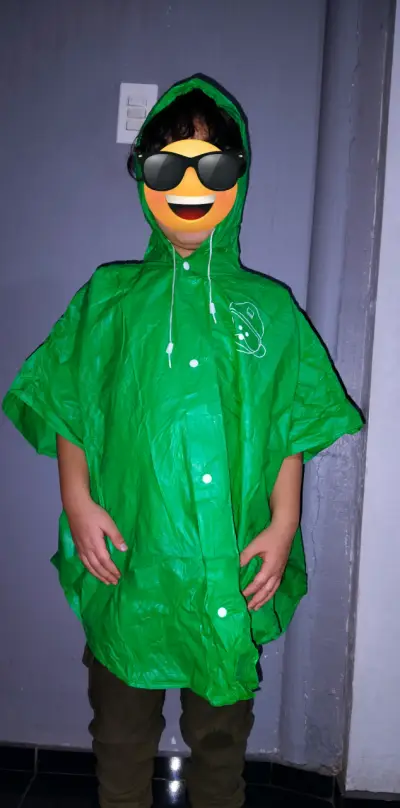 Poncho impermeable verde para lluvia - miniatura 1