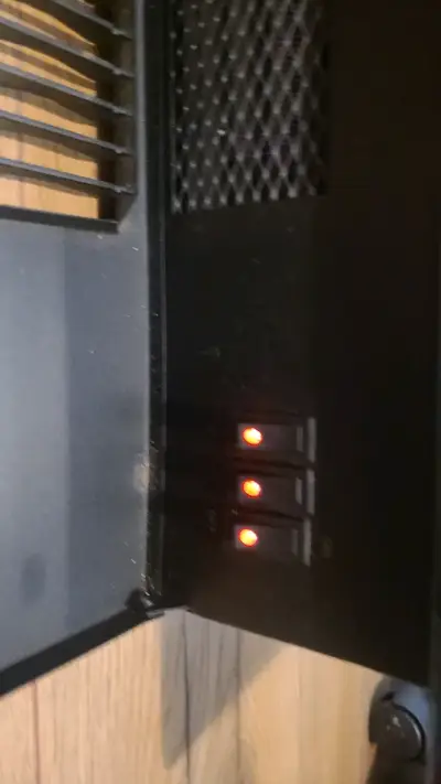 Chimenea eléctrica decorativa con efecto de leña - miniatura 3
