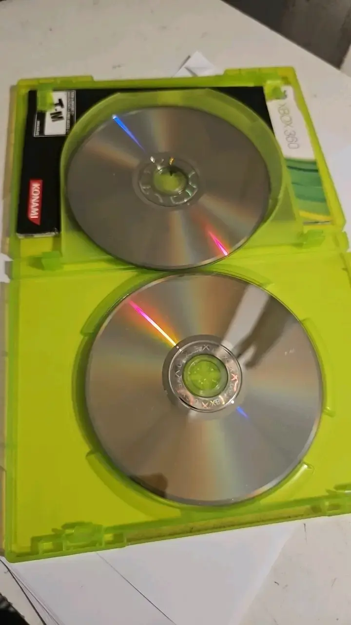 Metal Gear Solid HD Collection  Xbox 360 - 3
