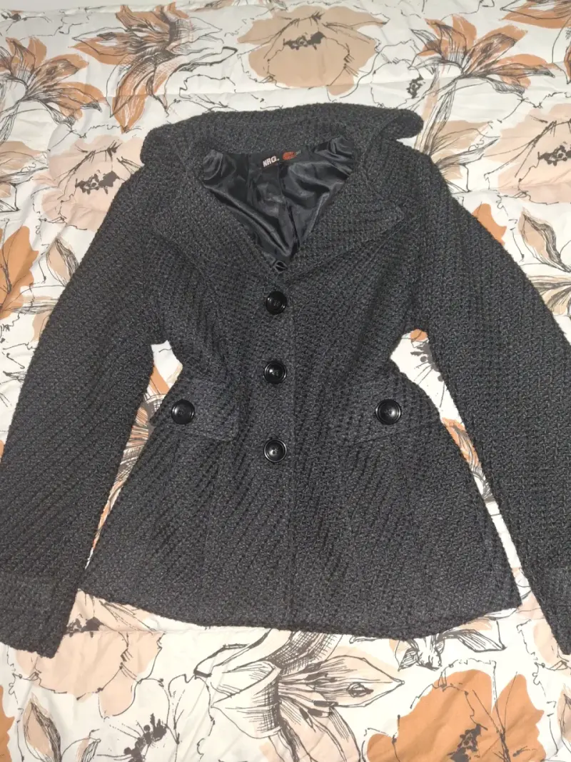 Abrigo negro de lana para mujer - 2
