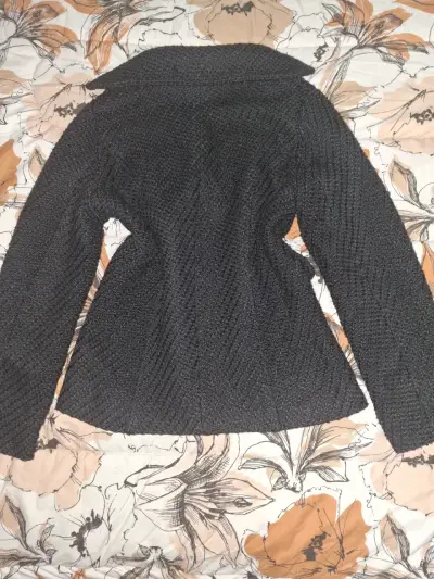 Abrigo negro de lana para mujer - miniatura 3