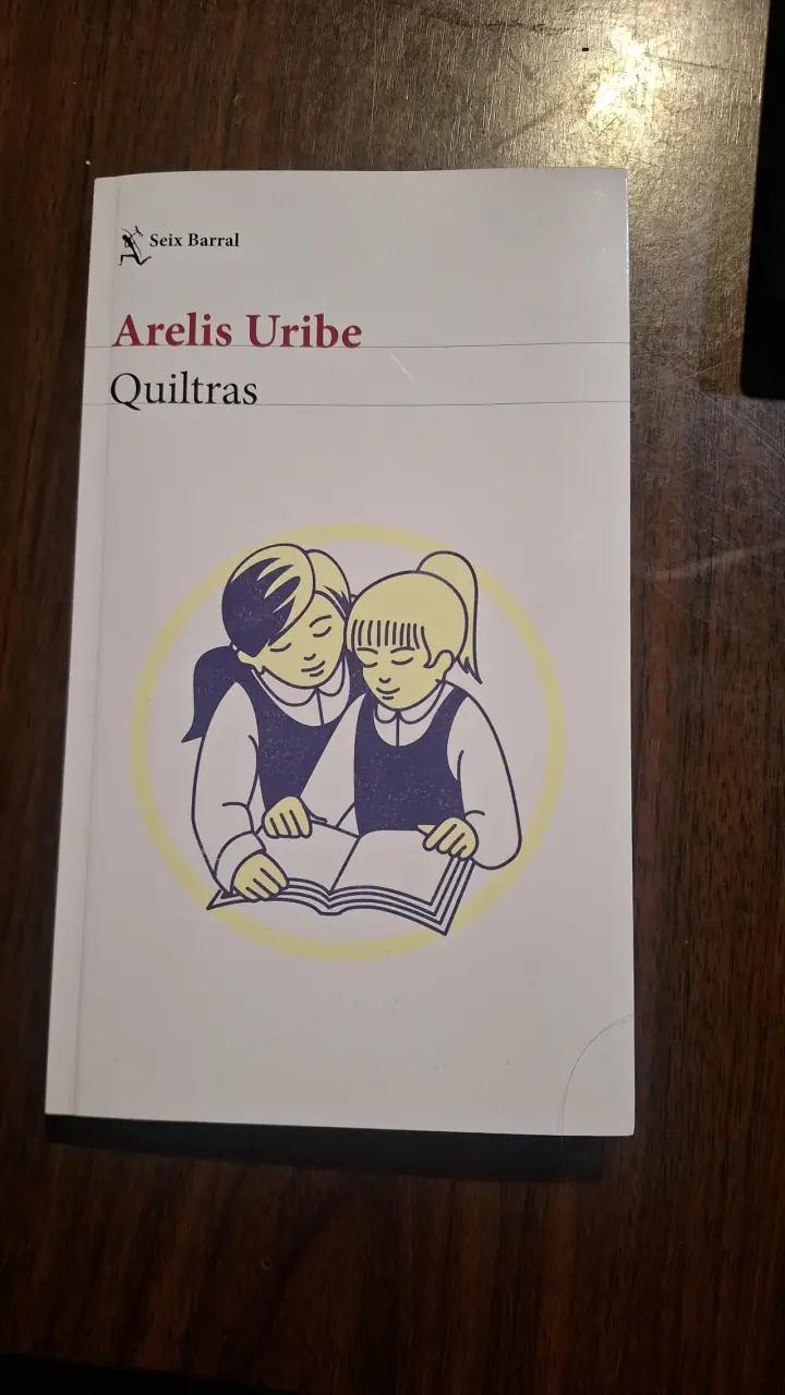 Libro 'Quiltras' de Arelis Uribe - 1