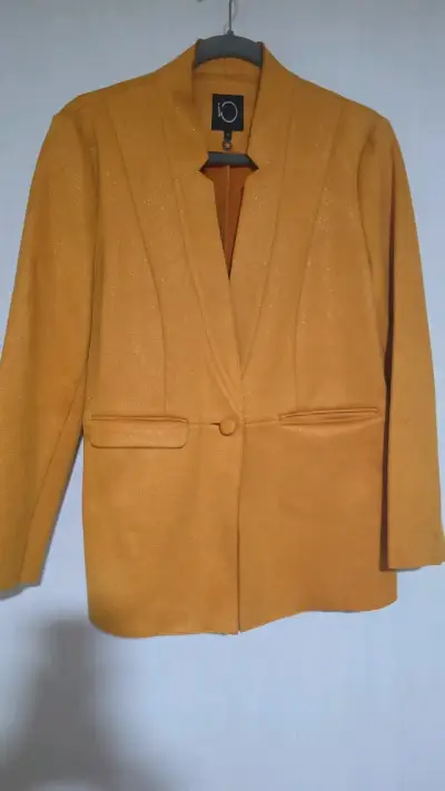 Blazer mostaza elegante para mujer IO - miniatura 1