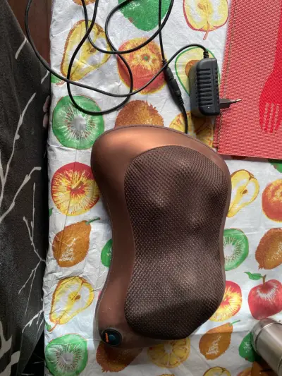 Cojín Masajeador Eléctrico para Cuello y Espalda - miniatura 2