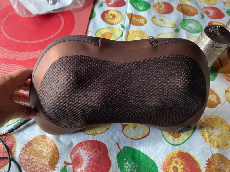 Cojín Masajeador Eléctrico para Cuello y Espalda - 4