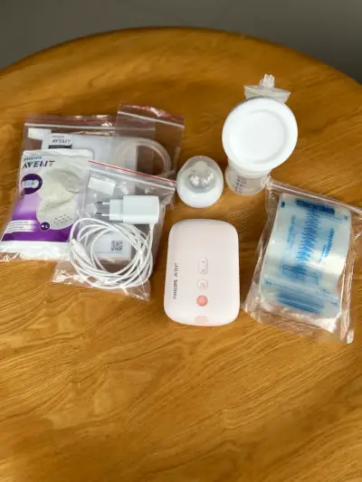 Extractor de leche eléctrico Philips Avent con accesorios - miniatura 1