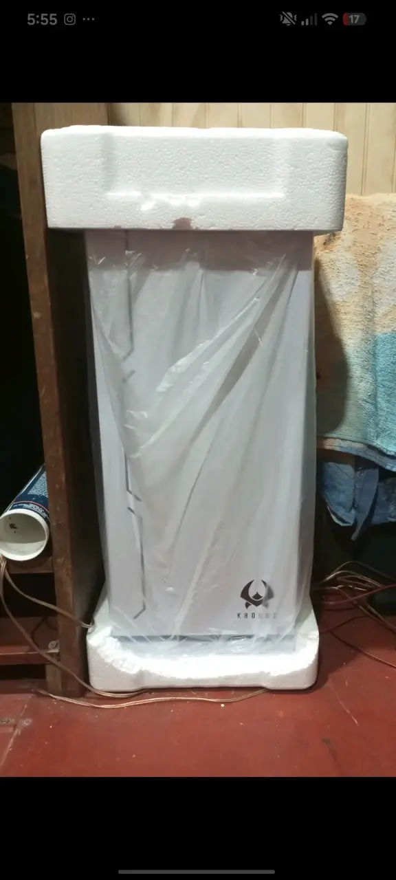 Gabinete con Ventiladores RGB y fuente de poder - 1