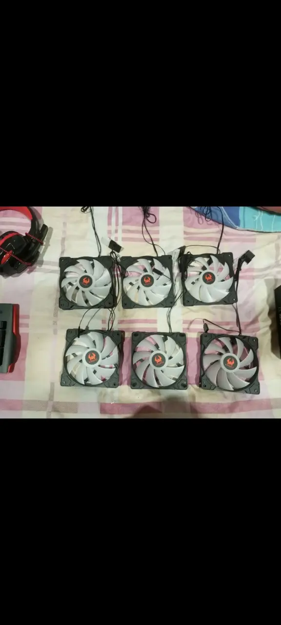 Gabinete con Ventiladores RGB y fuente de poder - 3