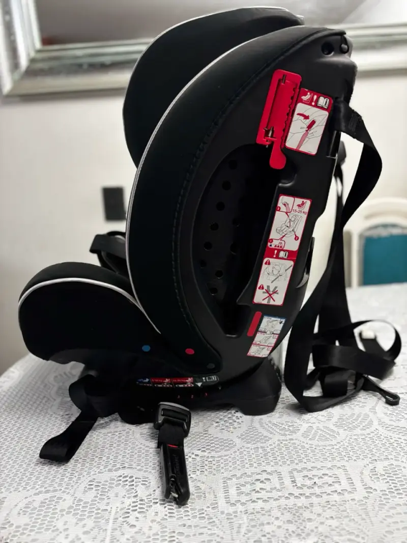 Silla de Auto para Bebé Joie Infanti Negra - 6
