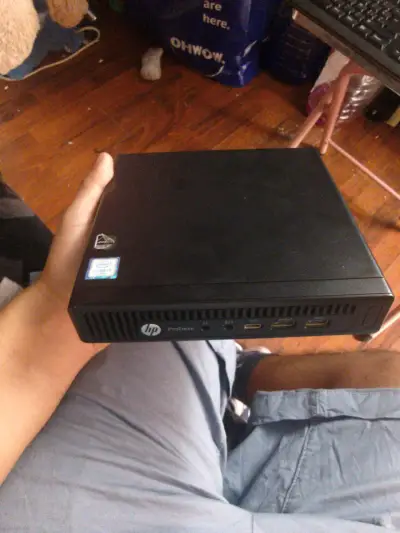 Mini PC HP ProDesk 600 G2 Intel Core i3 - miniatura 1