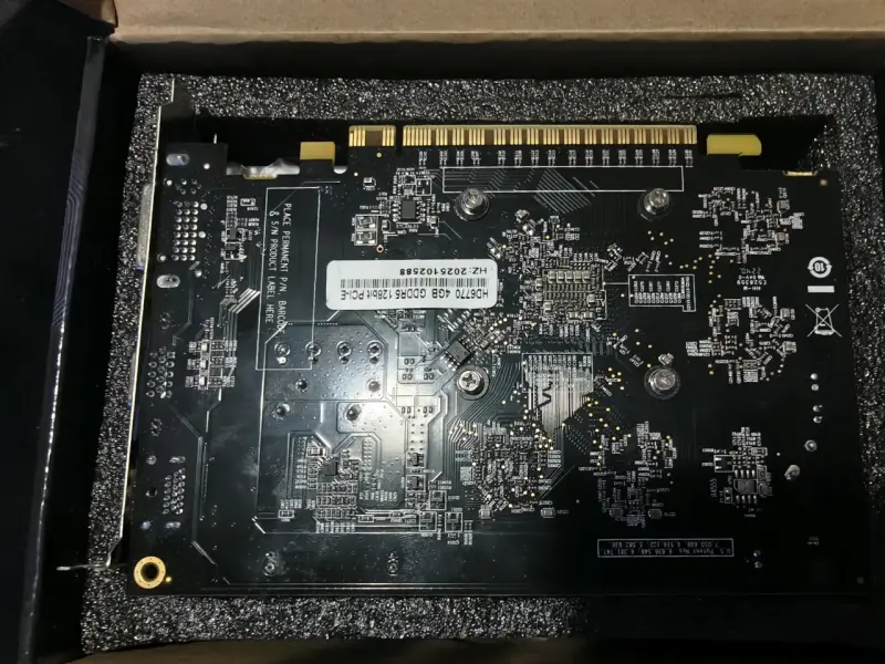 Tarjeta gráfica AMD con ventilador integrado - 2