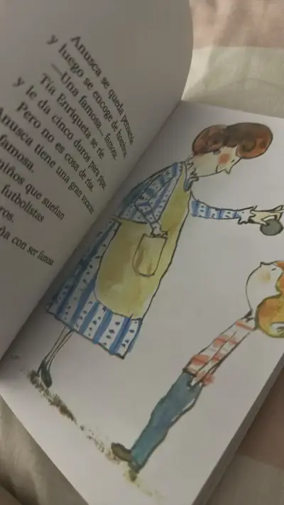 Libro infantil 'Quiero ser famosa' - miniatura 3