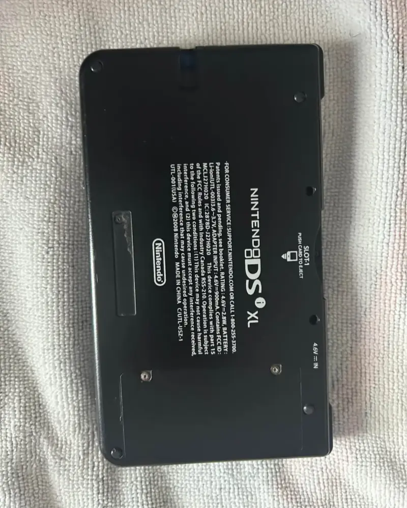 Consola Nintendo DSi XL azul con cargador desbloqu - 2