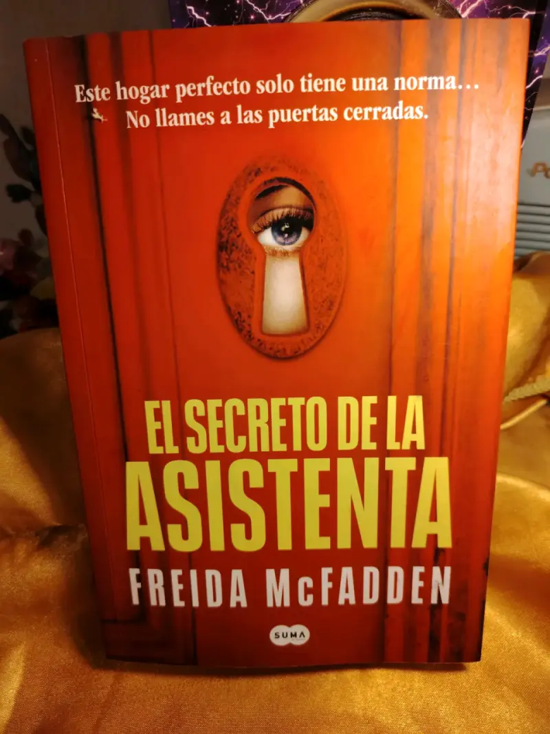 Trilogía de libros La Asistenta de Freida McFadden - 2