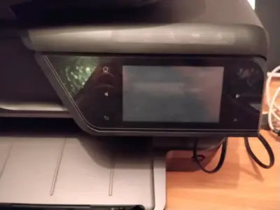 Impresora multifuncional HP OfficeJet Pro con pantalla táctil - miniatura 4