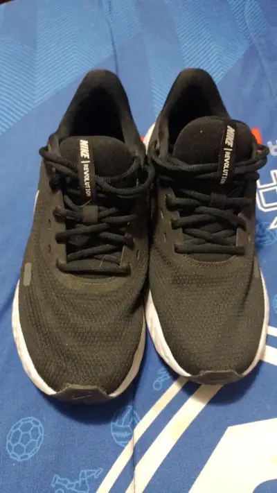Zapatillas deportivas Nike Revolution 5 negras - miniatura 1