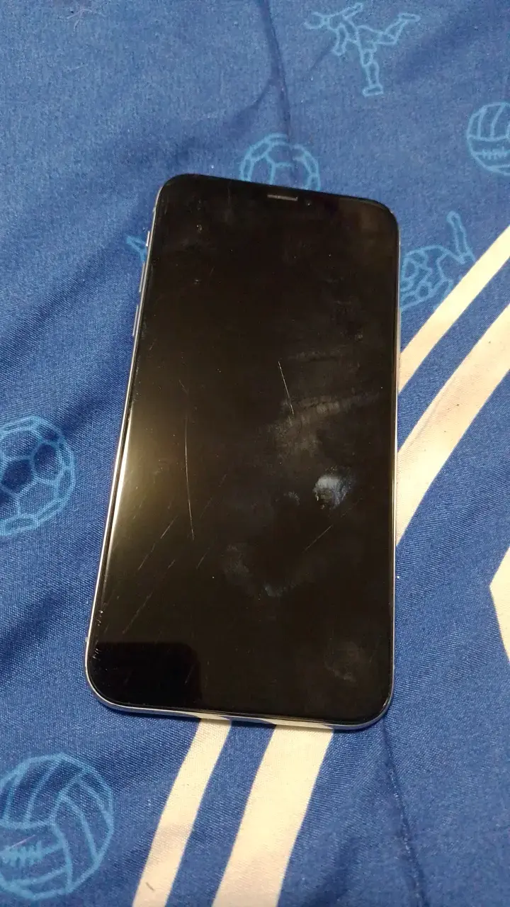 iPhone X en buen estado color plata