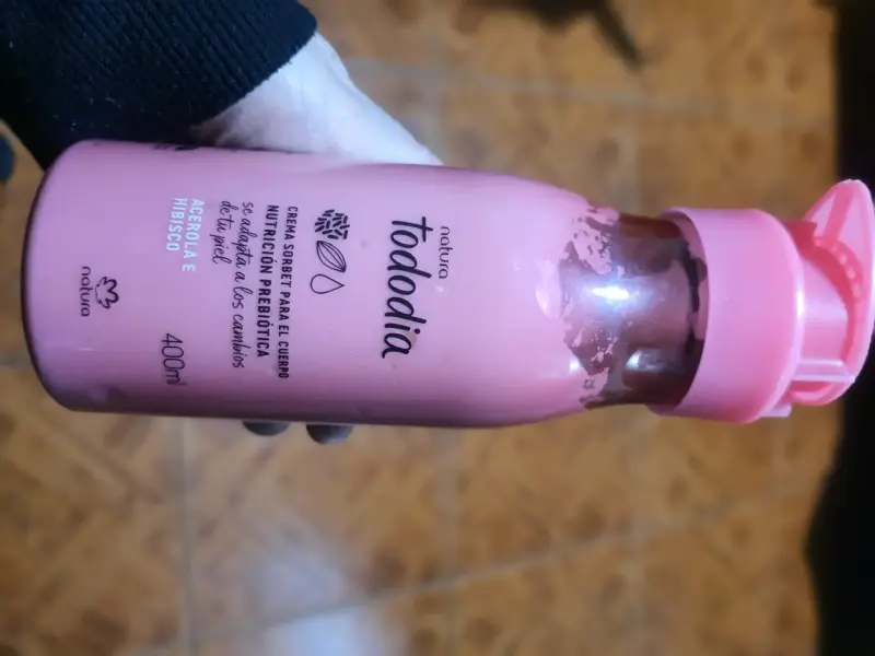 Crema Corporal Natura Tododia Acerola e Hibisco 400ml