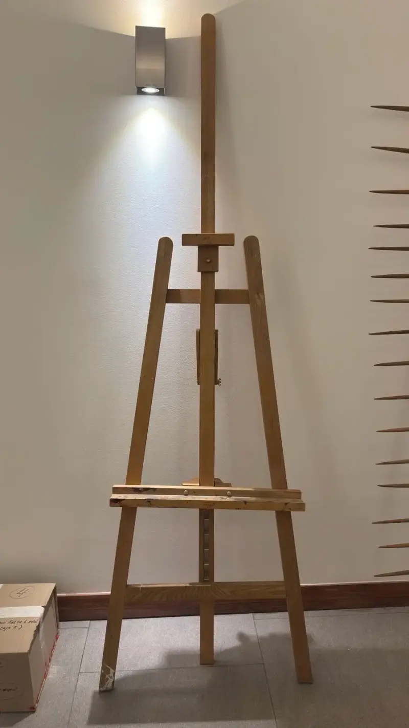 Caballete de madera para pintura ajustable