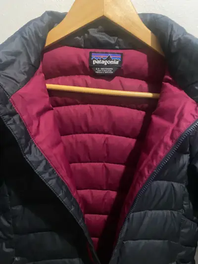 Chaqueta de pluma azul T12  para niños Patagonia - miniatura 2