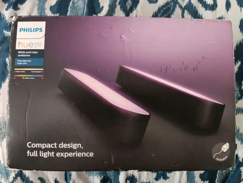 Barra de luz Philips Hue Play con diseño compacto - 3