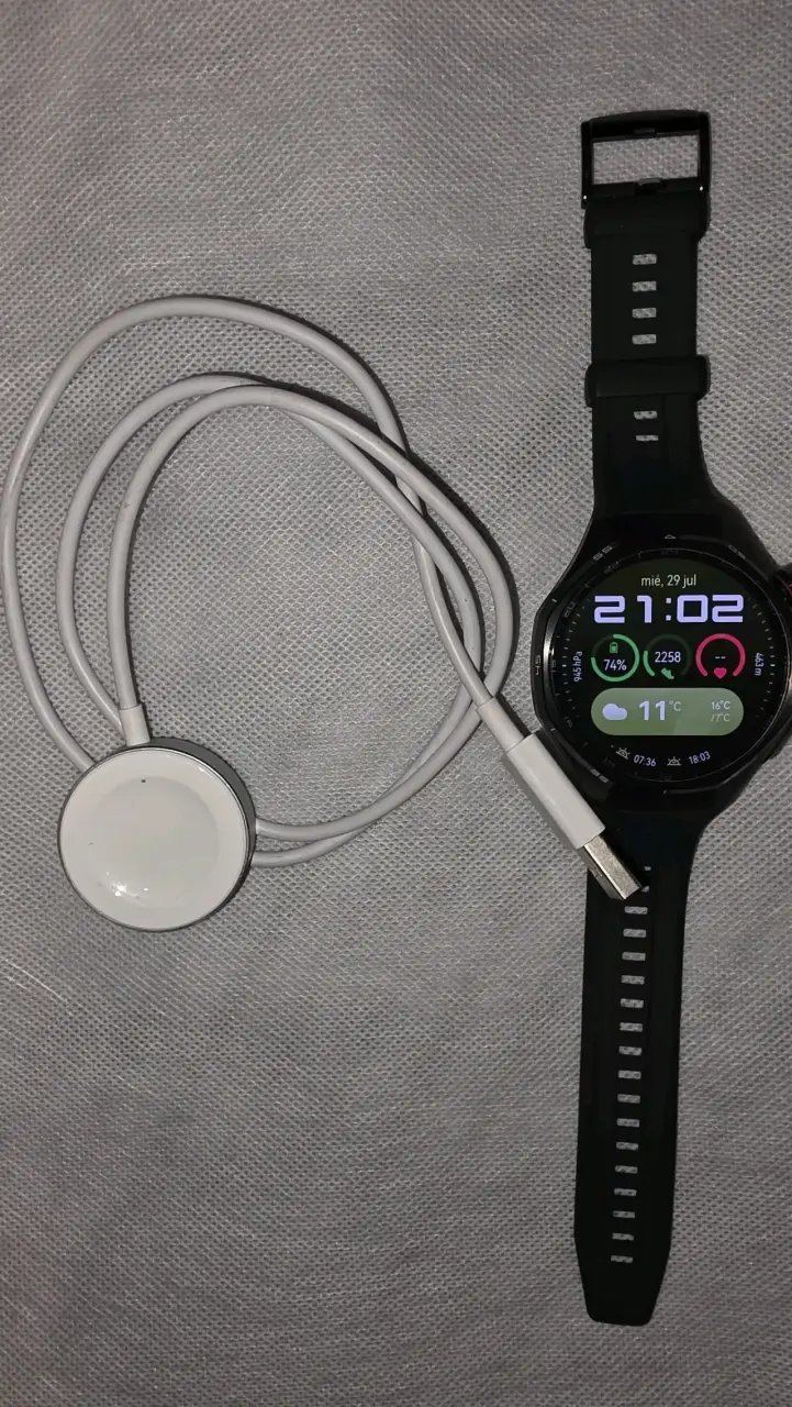 Smartwatch Huawei Watch GT 6 Pro con cargador - 2