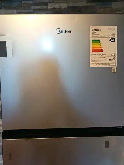 Refrigerador Midea - miniatura 1