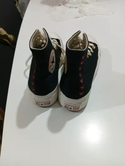 Zapatillas Converse All Star edición día del amor - miniatura 1