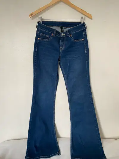 Jeans azul oscuro Divided H&M - miniatura 2