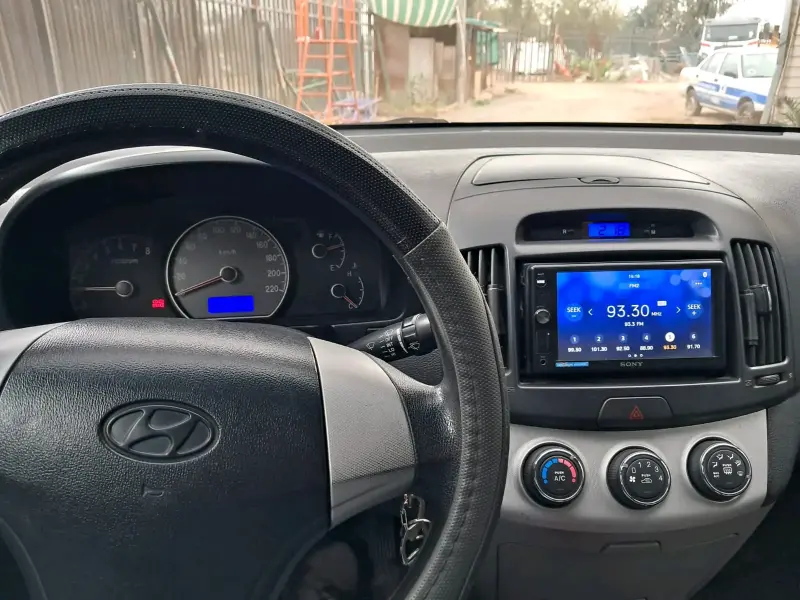 Auto Hyundai Elantra 2008 Blanco - 5