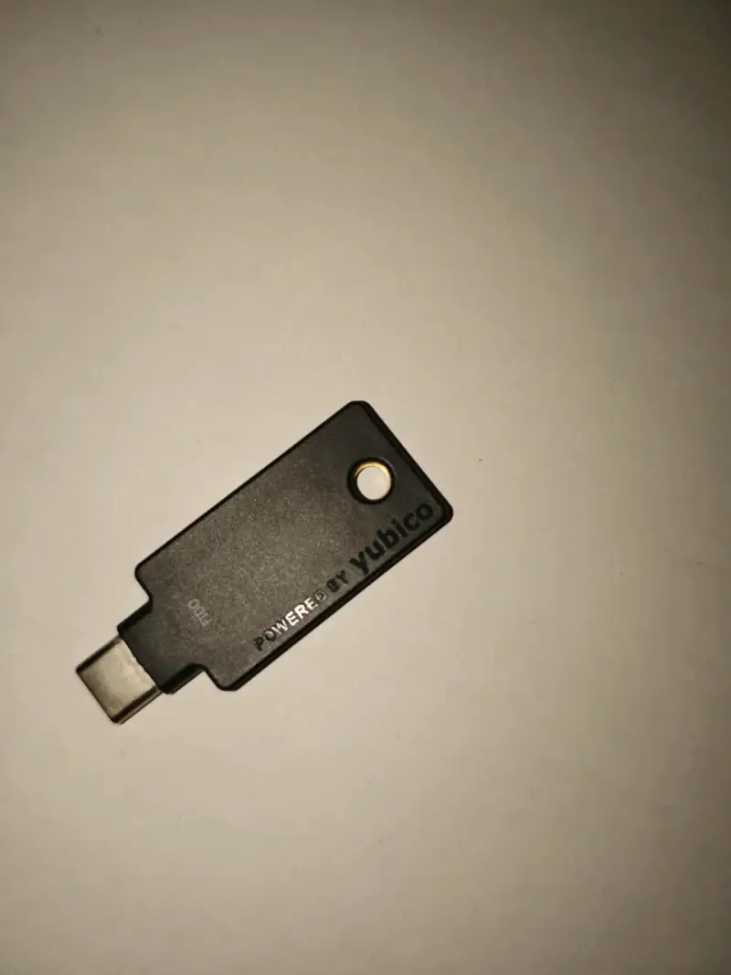 Llave de seguridad USB-C Yubico - 4