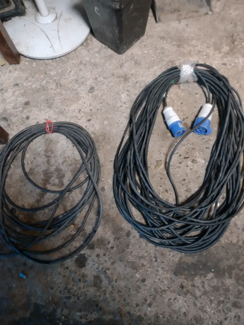Cable eléctrico de extensión con conectores industriales - 3