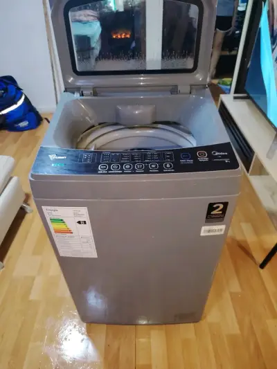 Lavadora automática Midea de 9 kilos - miniatura 2