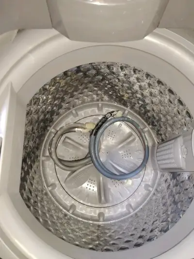 Lavadora automática Midea de 9 kilos - miniatura 4