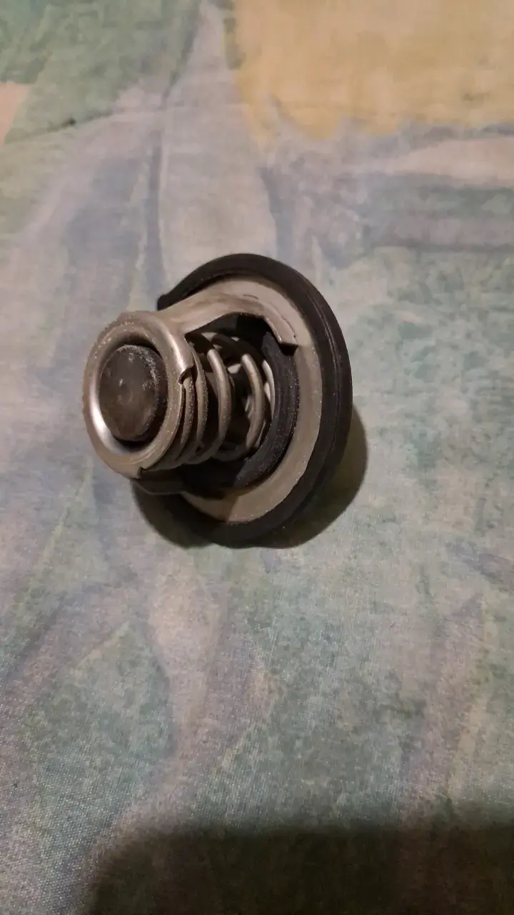 Termostato de auto en buen estado