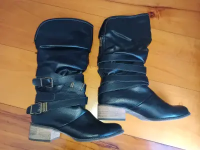 Botas negras de cuero Via Uno con hebillas - miniatura 1