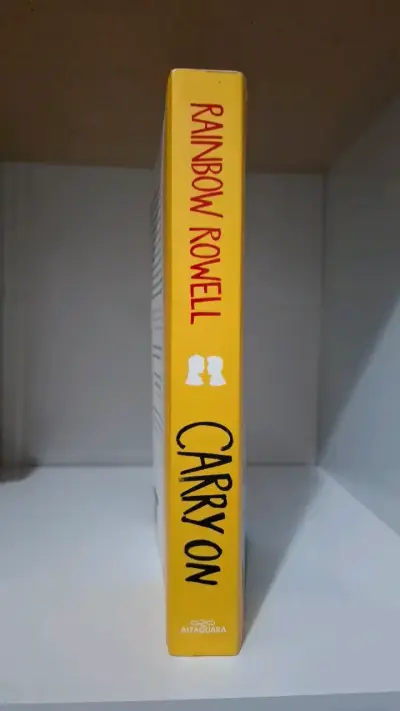 Libro 'Carry On' de Rainbow Rowell - miniatura 2