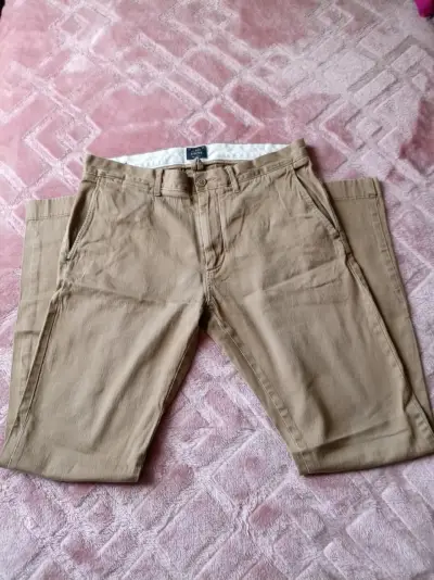 Pantalones color beige para hombre - miniatura 2