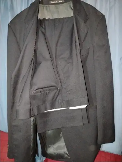 Traje formal negro para hombre - miniatura 5