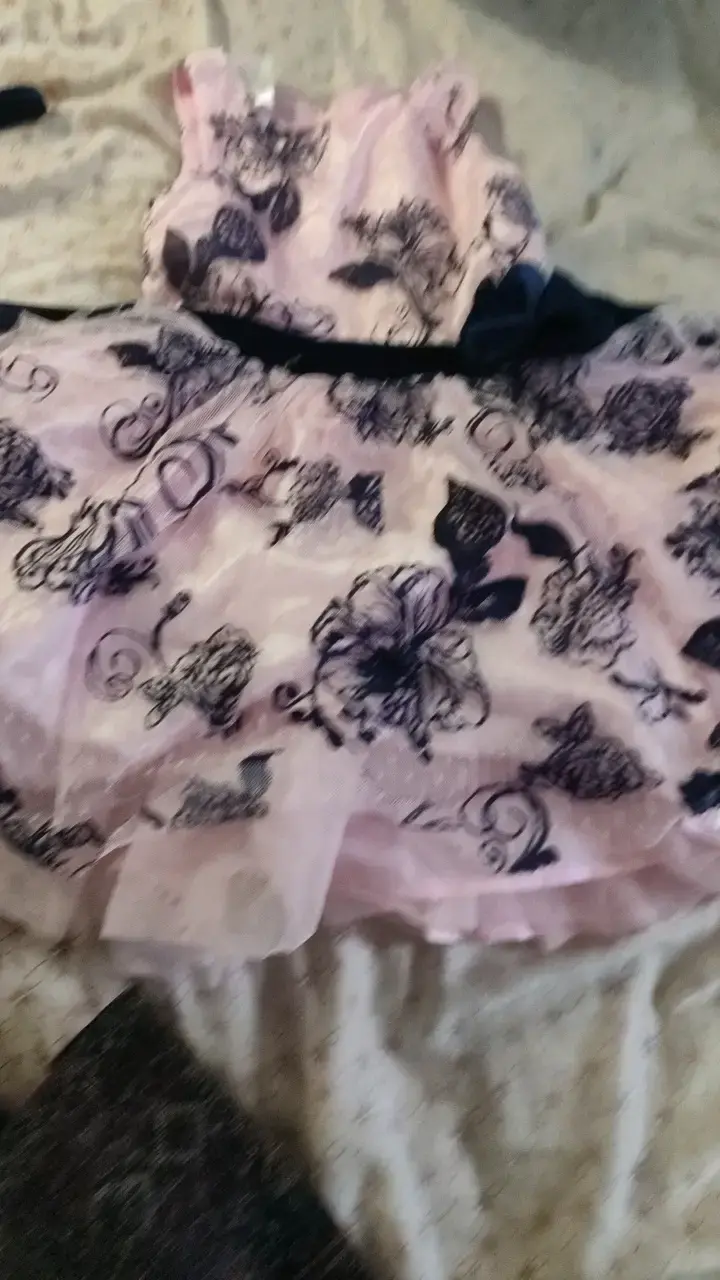 Vestido de niña con estampado floral y cinturón - 2