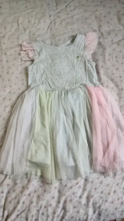 Vestidos de niña con diseño de mariposa y estrellas - miniatura 6