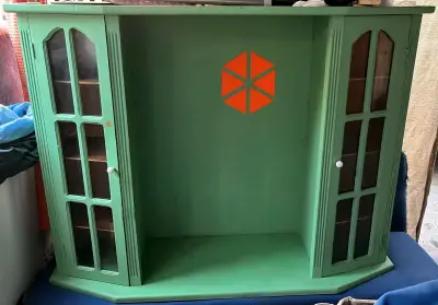 Vitrina Esquinera Verde con Puertas de Vidrio - miniatura 1