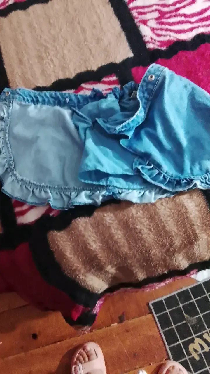 Mini de mezclilla azul para niña - 2