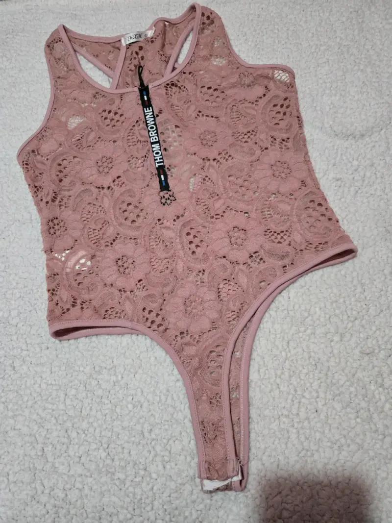 Body de encaje floral en varios colores - 5