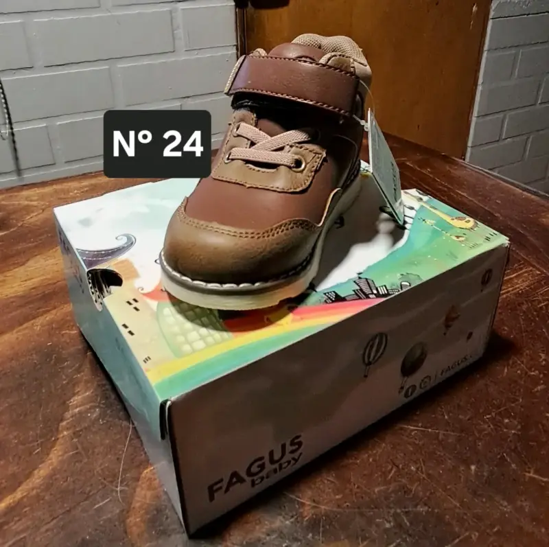 Zapatos de bebé Fagus Baby marrones talla 24