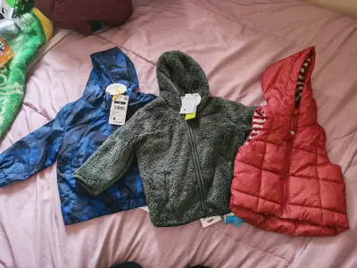 Lote de ropa para bebé. - miniatura 2